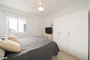 5 camere, ferro/asse da stiro, Wi-Fi gratuito, lenzuola