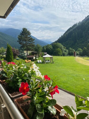 Apartment "Casa Nova" with Mountain View & Private Garden