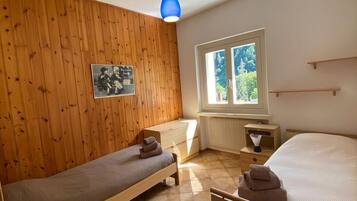 3 Schlafzimmer, Bügeleisen/Bügelbrett, kostenloses WLAN, Bettwäsche