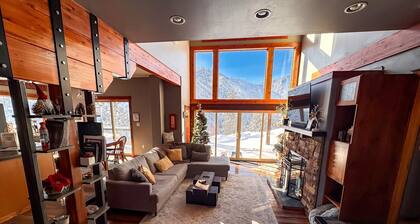 Peaceful mountain home | Seclusion | Views | Hot tub | Dogs OK