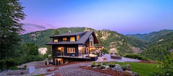 Peaceful mountain home | Seclusion | Views | Hot tub | Dogs OK