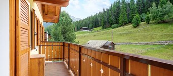 Apartment 'Casa Michela Trilocale 7' with Mountain View, Shared Terrace and Wi-Fi