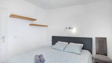 2 habitaciones, tabla de planchar con plancha y wifi gratis