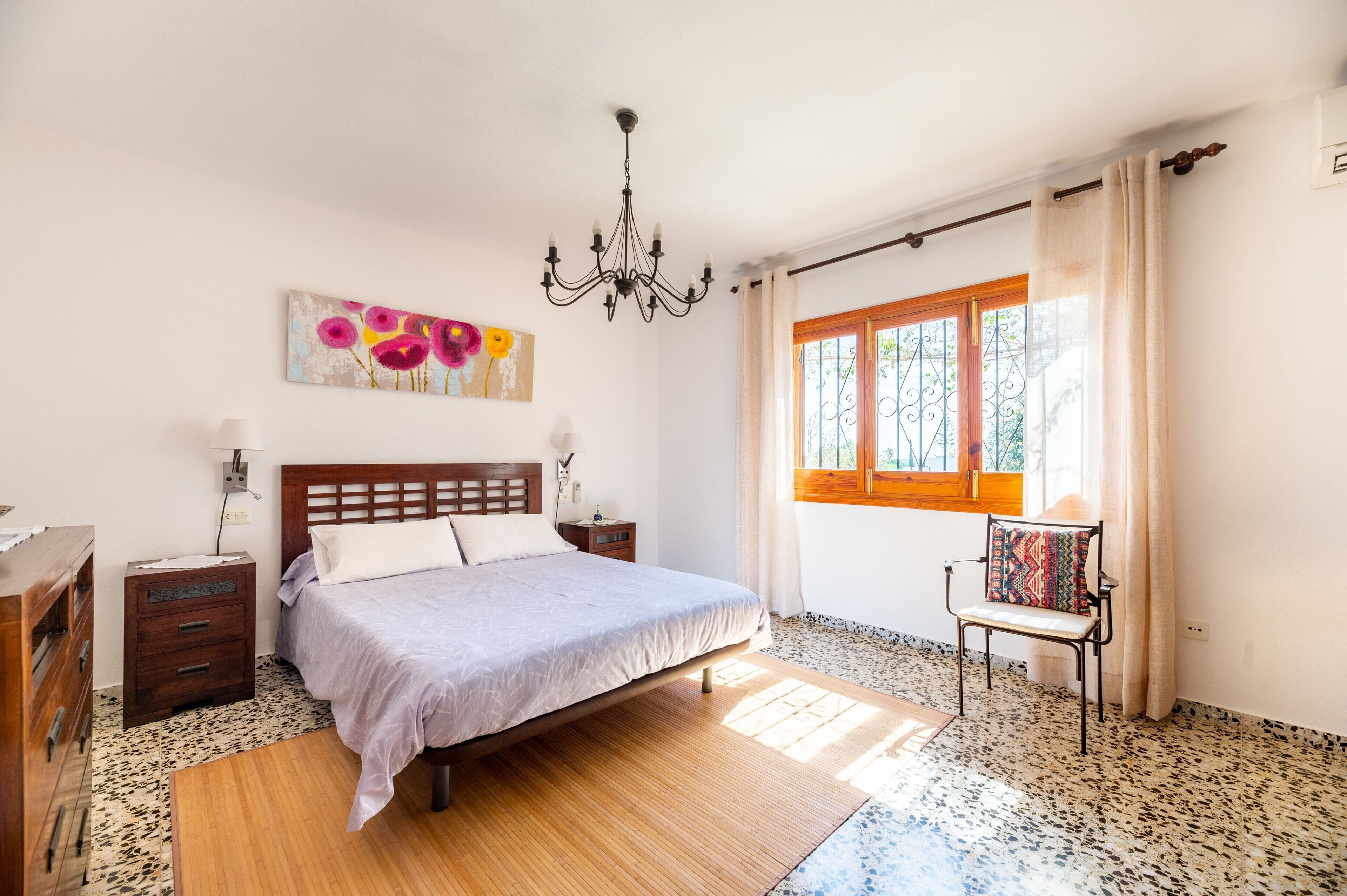3 bedrooms, free WiFi, bed sheets