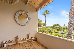Property grounds - Holiday Apartment "Ramatuelle" with Sea View, Terrace & Near Pampelonne Beach (Ramatuelle)