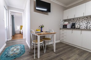 Dining - Apartment "Oásis Fonte Grande 5" with Sea View and Wi-Fi (Santo António)