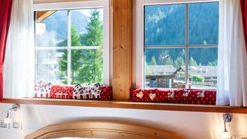 3 camere, ferro/asse da stiro, Wi-Fi gratuito, lenzuola