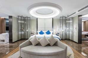 Royal Suite | In-room safe, desk, soundproofing, iron/ironing board - Braira AL Ahsa (Al-Hofuf)