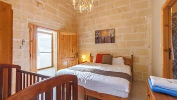 3 bedrooms, free WiFi, bed sheets