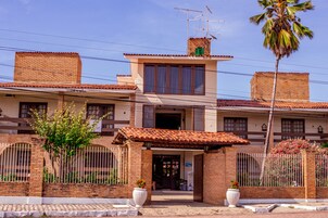 Fachada da propriedade