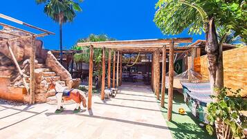 Televisión LCD 32 pulgadas con canales de televisión por cable