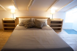 1 chambre, fer et planche Ă repasser, Wi-Fi gratuit, draps fournis