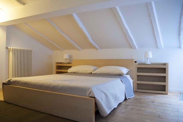 1 bedroom, iron/ironing board, WiFi (free), bed sheets