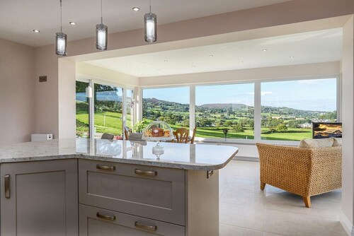 Bwthyn Tan Dderwen - Two Bedroom Cottage, Sleeps 4