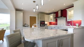 Fridge, oven, dishwasher, toaster