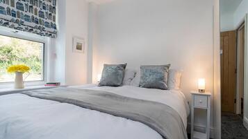 2 soverom, strykejern/-brett, wi-fi (inkludert) og sengetøy