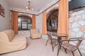 Family Villa | Living area
