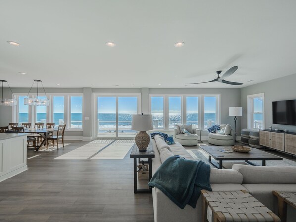 Smart TV, reproductor de DVD y tenis de mesa 