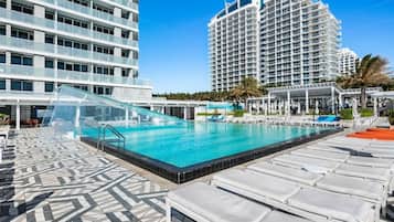 Piscine extérieure, piscine chauffée