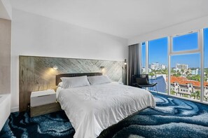 2 bedrooms, in-room safe, iron/ironing board, free WiFi