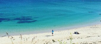 Gylly Beach Falmouth Sleeps 8 only 2 minutes walk to the beach