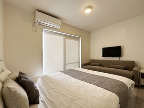 1 habitación, tabla de planchar con plancha, wifi y ropa de cama 