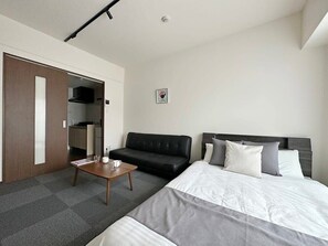 1 bedroom, iron/ironing board, WiFi, bed sheets - Nagomi by b hotel | Comfortable Studio Stay N52 (Hiroshima)