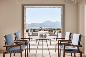 Reception - Civitas Milos (Milos)