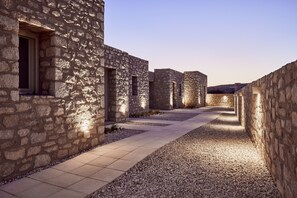 Exterior - Civitas Milos (Milos)