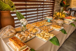 Free daily full breakfast