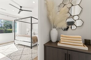 3 soverom, strykejern/-brett, reiseseng for barn og wi-fi