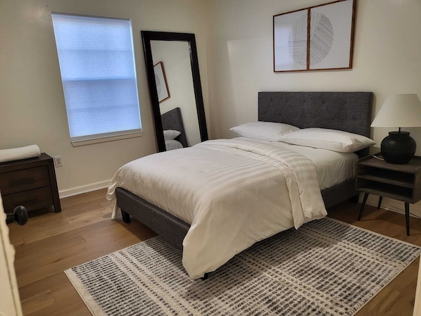 3 bedrooms, desk, free WiFi, bed sheets