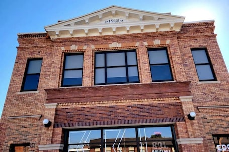 Exterior. The Wayne Byrd Nest
117 W 2nd St. Wayne, NE
