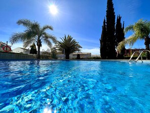 Pool - VILAMOURA COLORS WITH POOL by HOMING (Vilamoura)