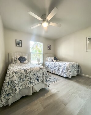 3 bedrooms, desk, iron/ironing board, WiFi