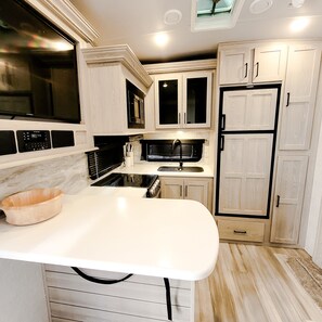 Private kitchen - Glamping in the whiteshell (Elma)