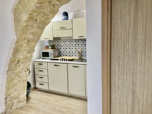 Electric kettle - A Room de Scugnizzi (Naples)