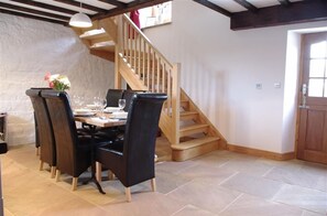 Dining - Country Hideaways | The Hay Barn | Grewelthorpe (Ripon)