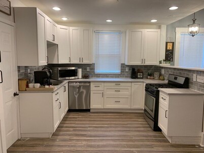 Minutes to Beale 4BR/3BA SFH