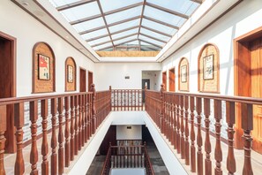 Exterior - Nostalgia Hotel(Beijing Tiananmen Square & Qianmen Subway Station) (Beijing)