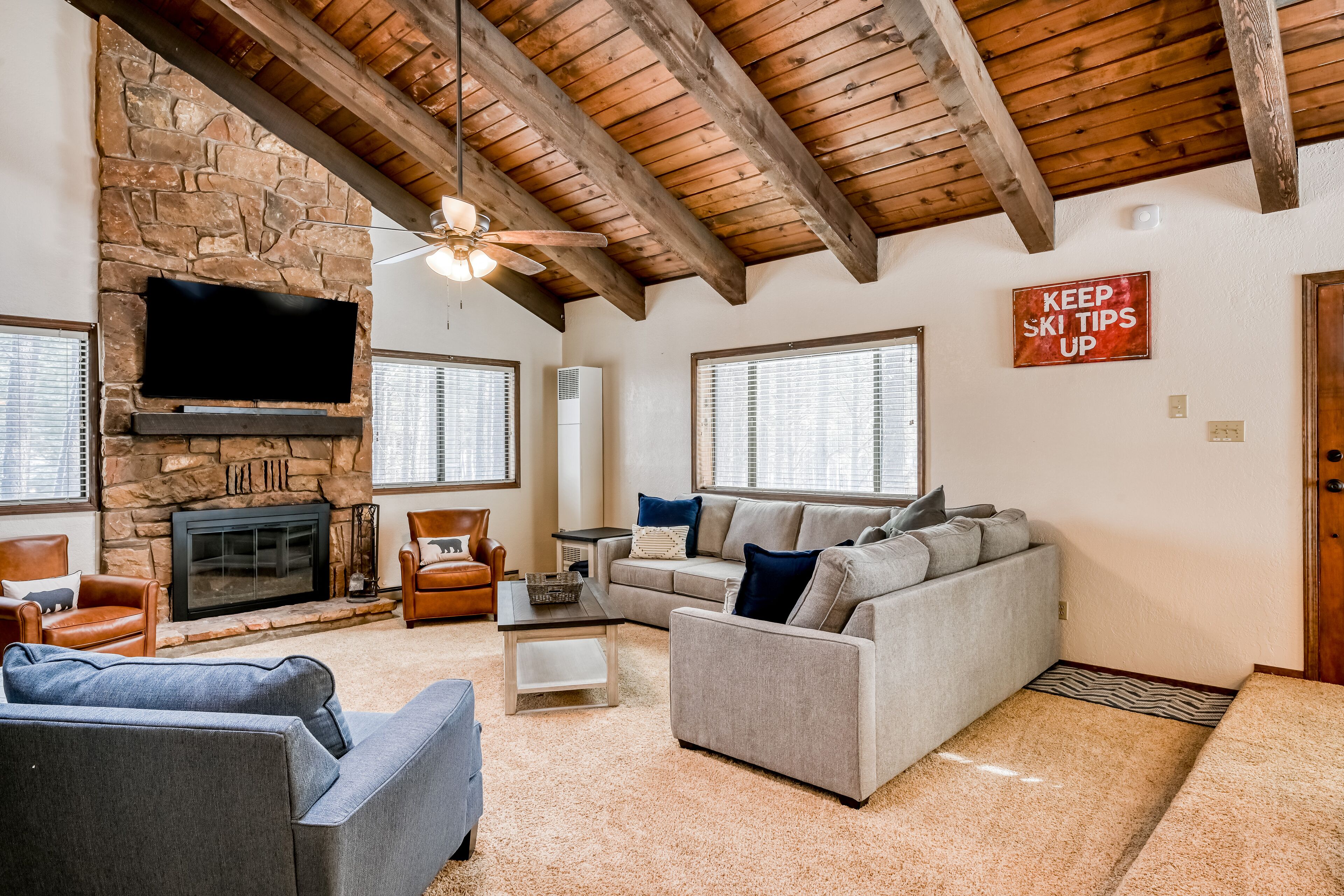 Dog-friendly home within resort with deck, fireplace, balcony, & washer/dryer
