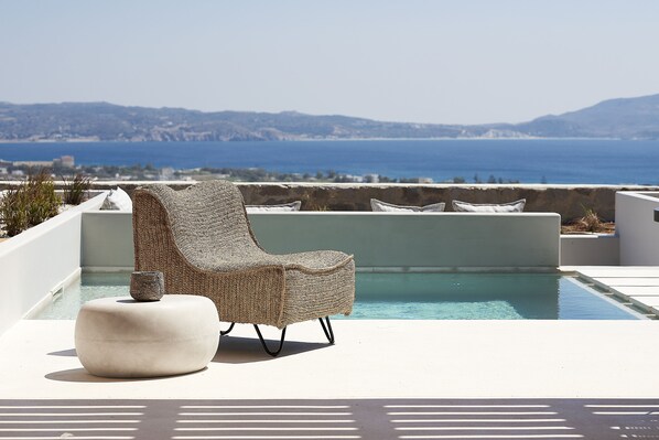 Superior Room, Private Pool, Sea View | In-room safe, desk, laptop workspace, blackout drapes - Cave Suites (Milos)