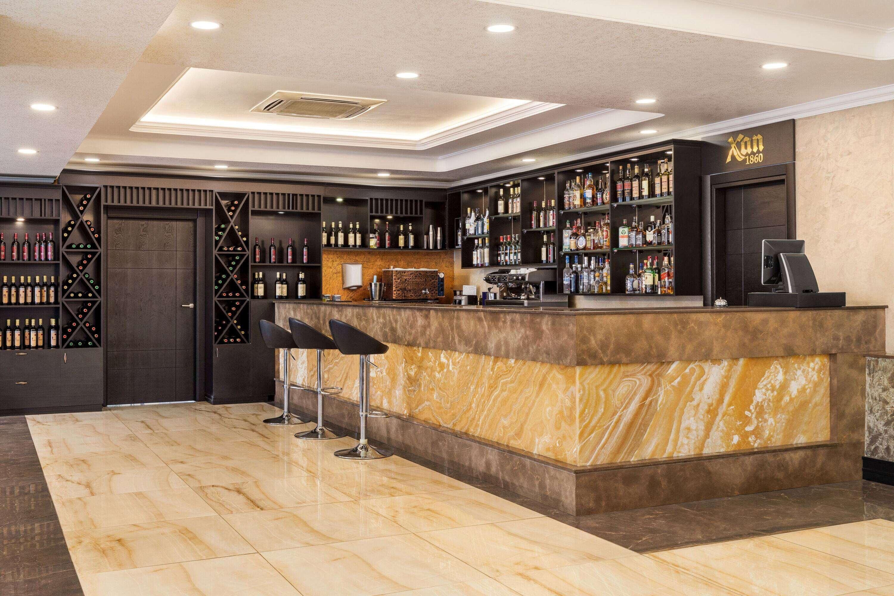 Bar (in der Unterkunft)