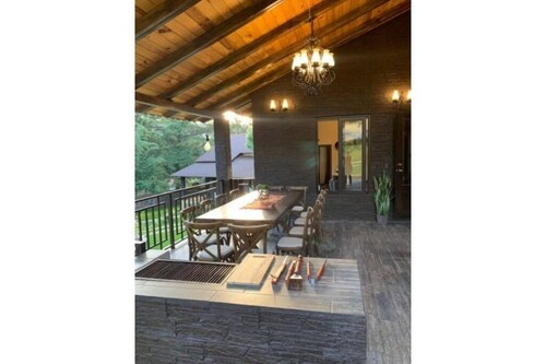 Cabin No.6 Mazamitla Forest Gate.