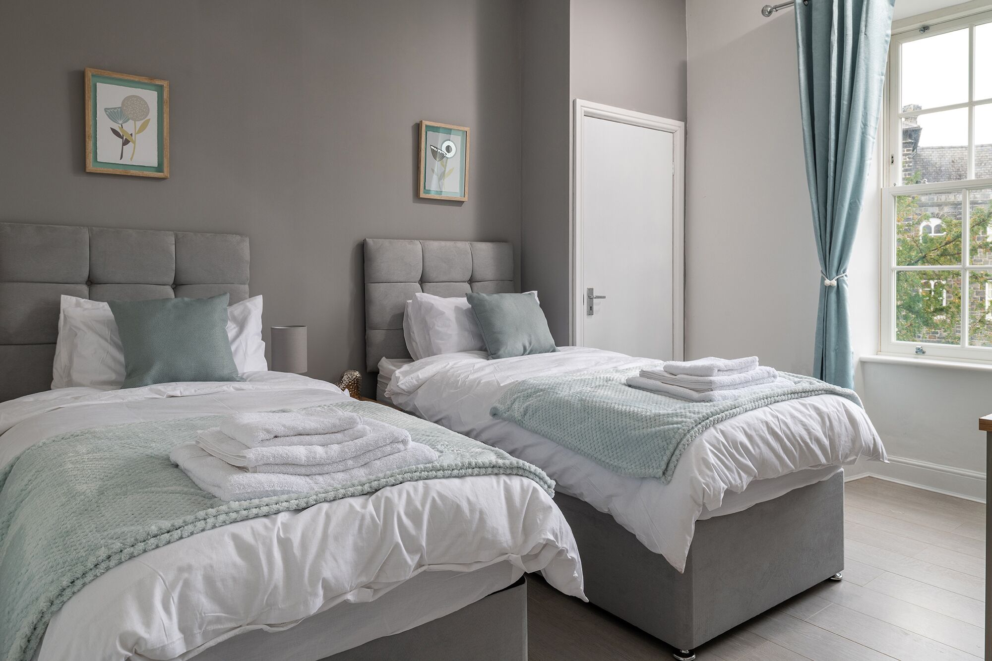 2 bedrooms, iron/ironing board, travel cot, free WiFi