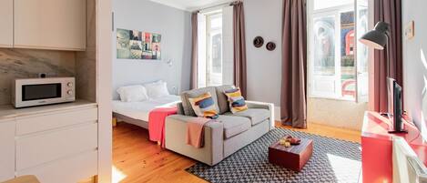 Bügeleisen/Bügelbrett, kostenloses WLAN, Bettwäsche