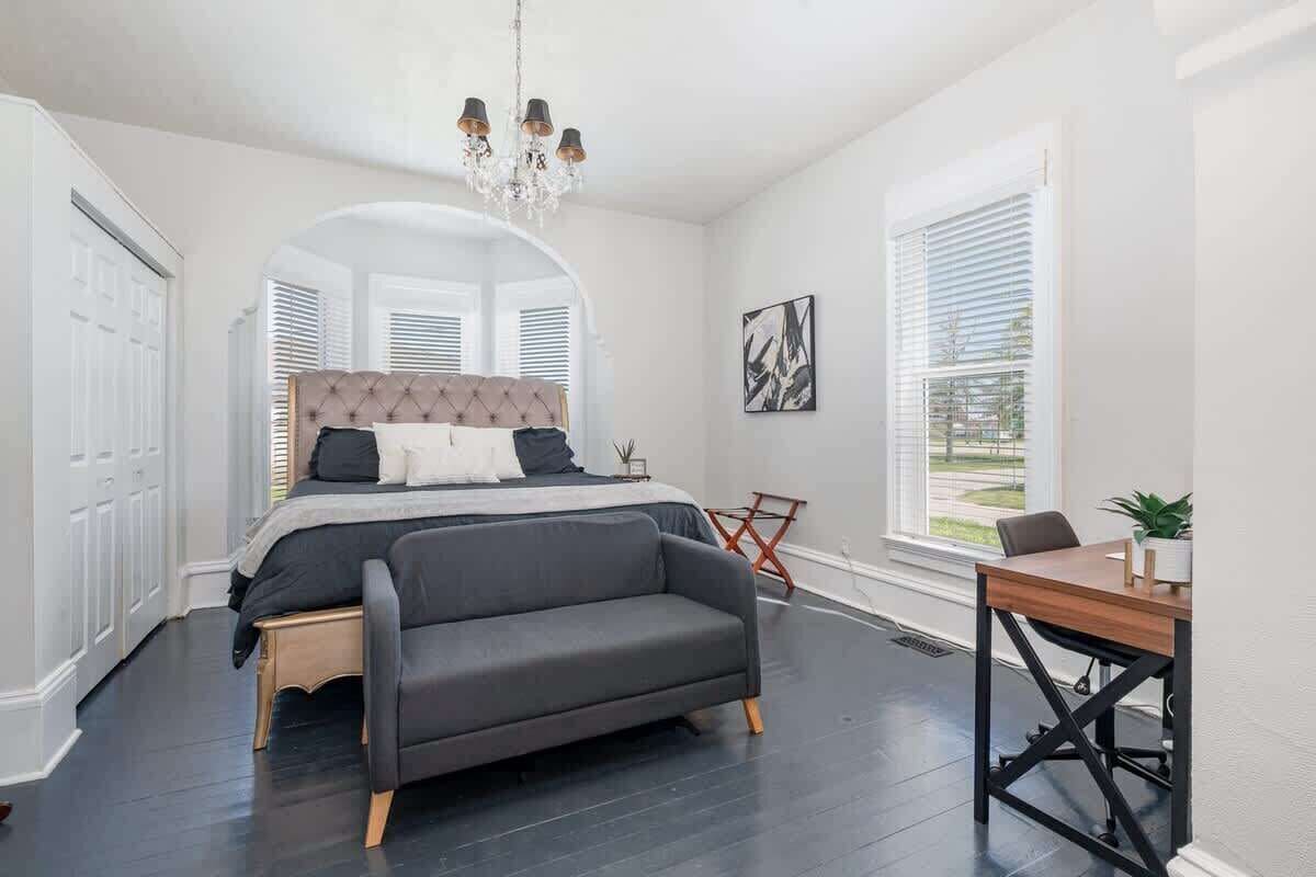 1 間睡房、書桌、熨斗/熨衫板、Wi-Fi