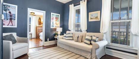 Télévision, jeux vidéo, espaces bureaux