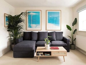 TV - Colourful house 3 Bed Apt - Notting Hill (London)