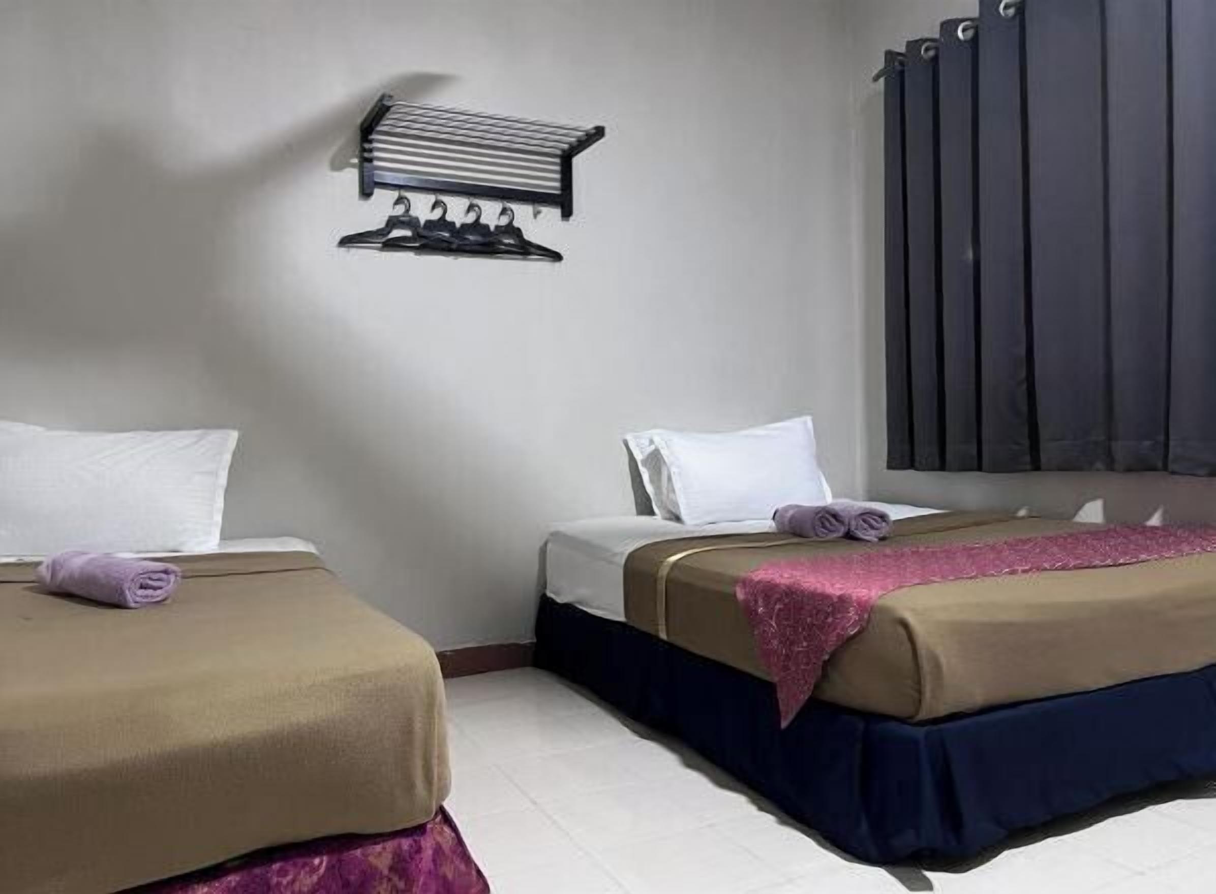 Laptop workspace, blackout drapes, free WiFi, bed sheets